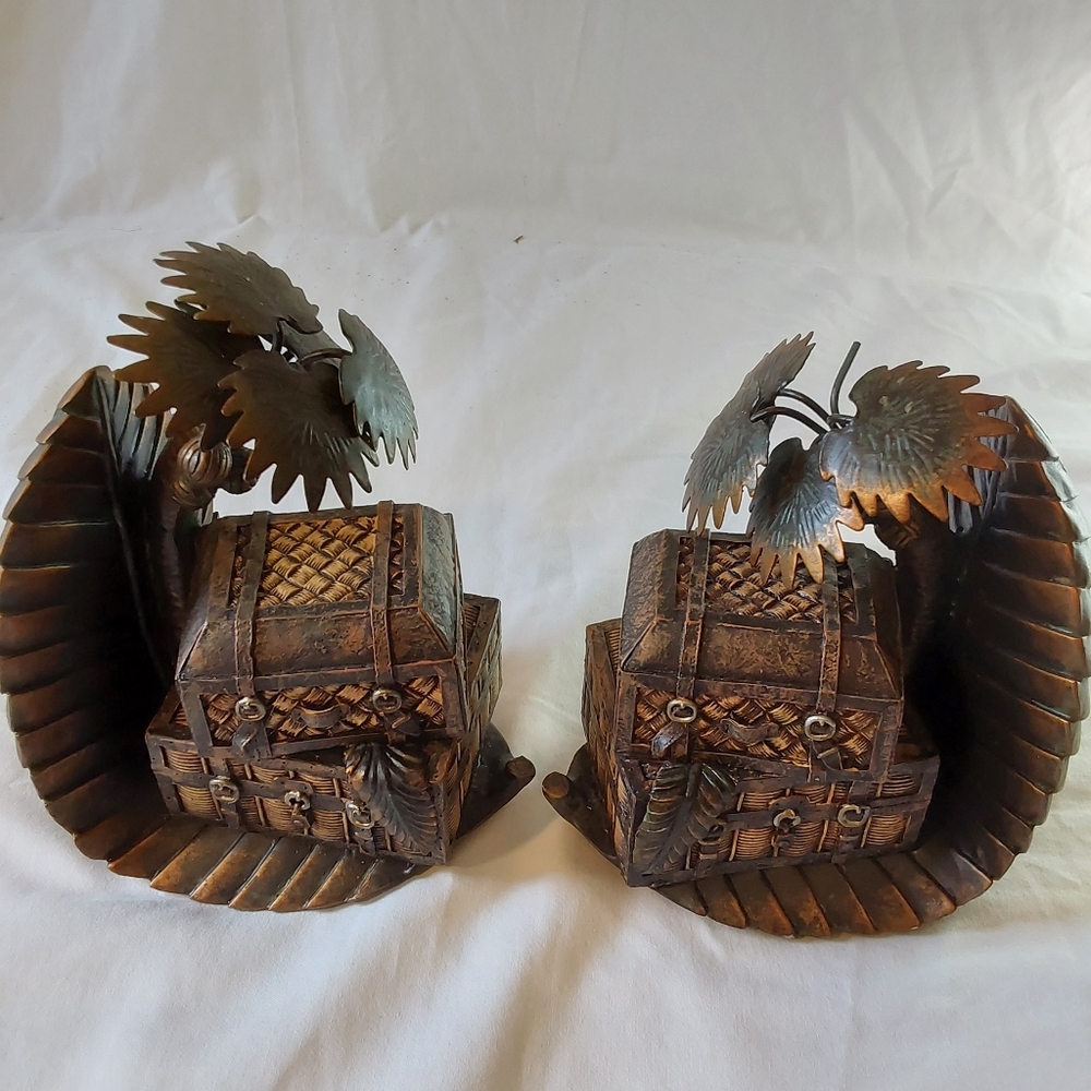 Treasure Chest Island Bookend Palm Tree Chests Pirate Unique Set.